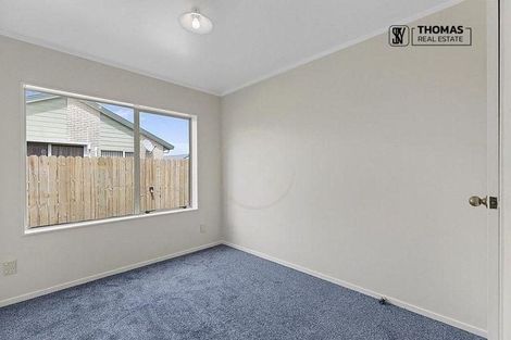 Photo of property in 2/24 Horlicks Place, Randwick Park, Auckland, 2105