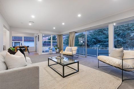 Photo of property in 4 Kerrymaria Place, Hillcrest, Auckland, 0627