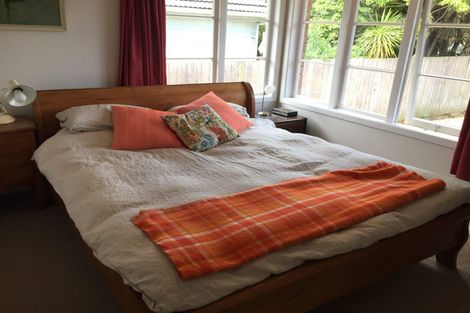 Photo of property in 18 Kervil Avenue, Te Atatu Peninsula, Auckland, 0610