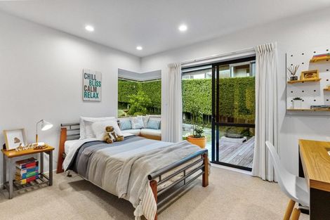 Photo of property in 43 Braemar Road, Rothesay Bay, Auckland, 0630