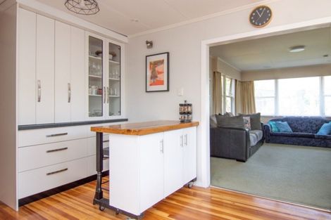 Photo of property in 116 Ruamahanga Crescent, Terrace End, Palmerston North, 4410