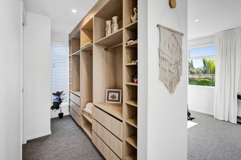 Photo of property in 321b Mangorei Road, Merrilands, New Plymouth, 4312