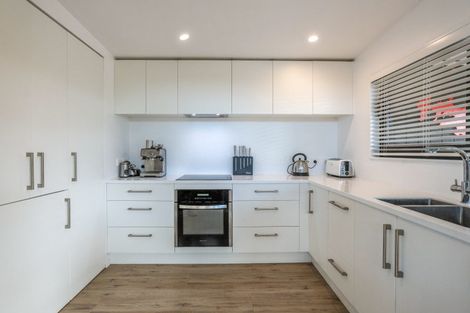 Photo of property in 8 Nikau Road, Oneroa, Waiheke Island, 1081