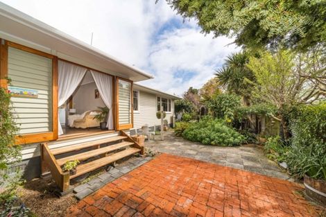Photo of property in 1 Stoke Place, Awapuni, Palmerston North, 4412