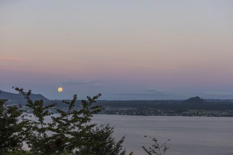 Photo of property in 65 Mapara Road, Acacia Bay, Taupo, 3385