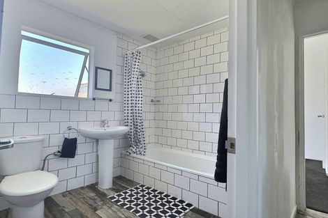 Photo of property in 23a Kettle Crescent, Marewa, Napier, 4110