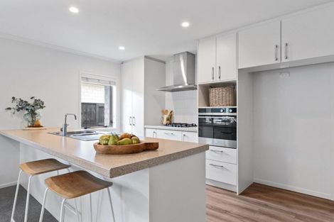 Photo of property in 114 Penetaka Heights, Pyes Pa, Tauranga, 3112