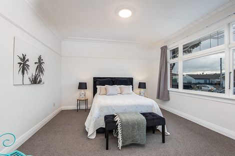 Photo of property in 31 Beach Street, Saint Clair, Dunedin, 9012