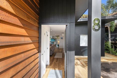 Photo of property in 8 Island View Close, Paihia, 0200