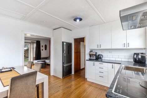 Photo of property in 19 Parkers Road, Tahunanui, Nelson, 7011