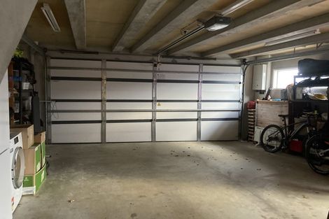 Photo of property in 2 Gowrie Street, Brooklyn, Wellington, 6021