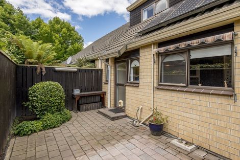 Photo of property in 24 Montclare Avenue, Ilam, Christchurch, 8041