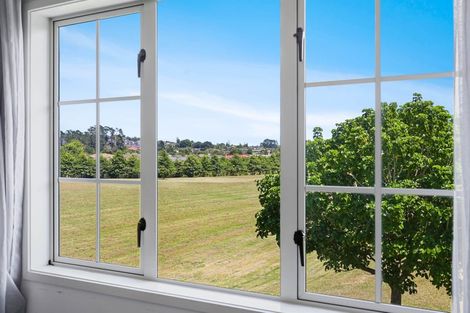 Photo of property in 16 Mulvaney Crescent, Henderson, Auckland, 0612