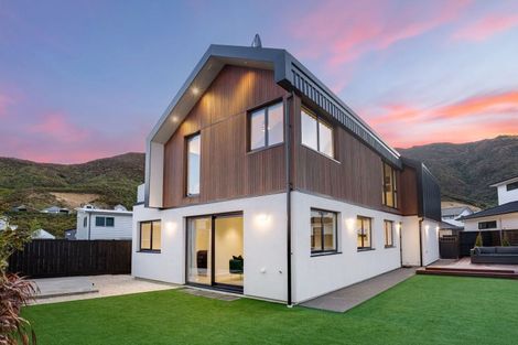 Photo of property in 106 Silverstream Road, Crofton Downs, Wellington, 6035