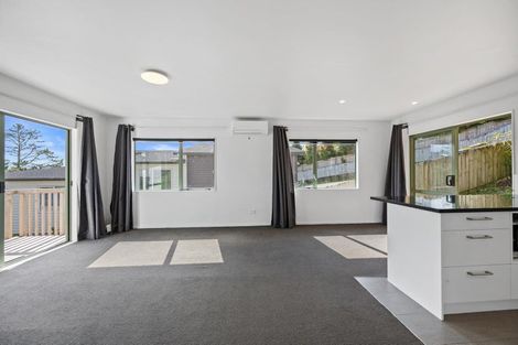 Photo of property in 121b Sunnyside Road, Sunnyvale, Auckland, 0612