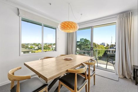 Photo of property in 312/136 Marine Parade, Mount Maunganui, 3116
