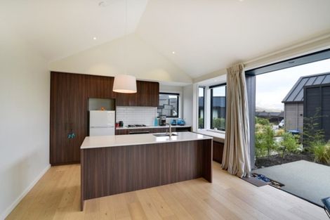 Photo of property in 13 Kotuku Lane, Jacks Point, Queenstown, 9371