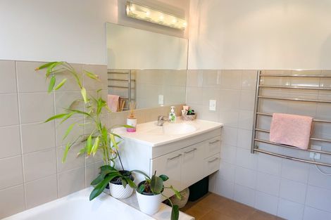 Photo of property in 52 Links View Drive, Omokoroa, 3114