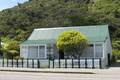 Photo of property in 86 Torea Street, Granity, 7823