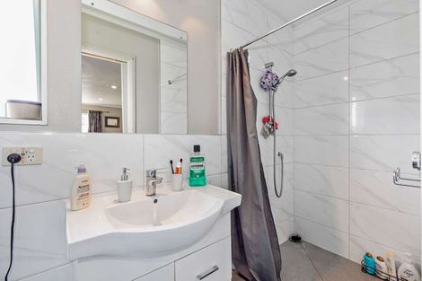 Photo of property in 16 Oioi Road, Hobsonville, Auckland, 0616