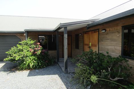 Photo of property in 7 Puketutu Drive, Haruru, 0204