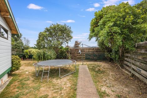 Photo of property in 15 James Cook Drive, Whitby, Porirua, 5024