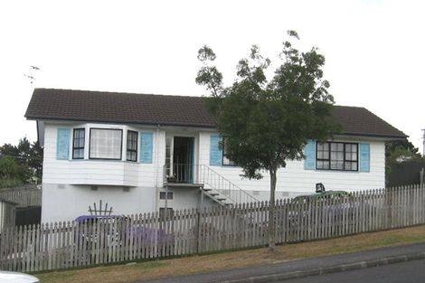 Photo of property in 14 Holmes Drive South, West Harbour, Auckland, 0618