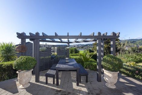 Photo of property in 136 Renown Road, Raumati South, Paraparaumu, 5032