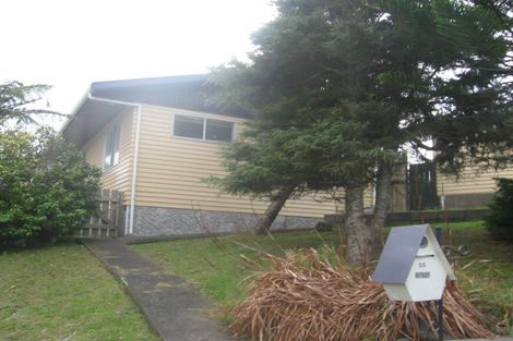 Photo of property in 25 Cypress Drive, Maungaraki, Lower Hutt, 5010