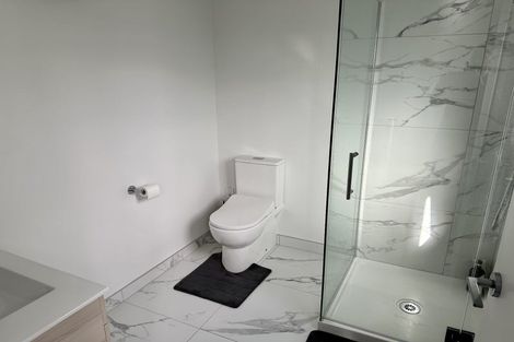 Photo of property in 9/123 Cambridge Terrace, Fairfield, Lower Hutt, 5011