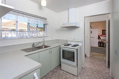 Photo of property in 16/9 Campbell Close, Whangamata, 3620