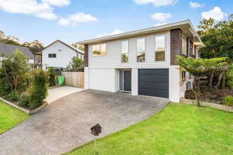 Photo of property in 79 John Downs Drive, Browns Bay, Auckland, 0630