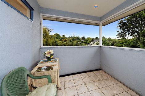 Photo of property in 35 Chamari Close, Titirangi, Auckland, 0604