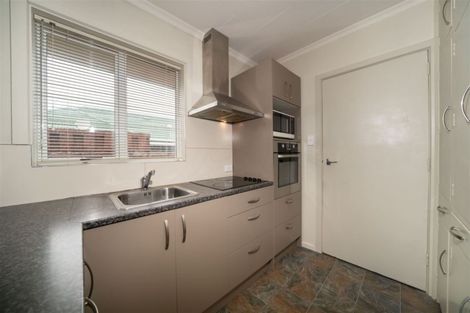 Photo of property in 30 Cranbrook Avenue, Burnside, Christchurch, 8053