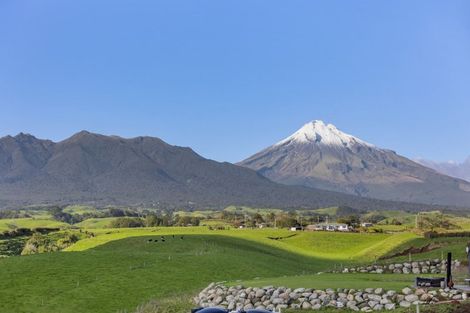 Photo of property in 319 Dover Road, Okato, 4374