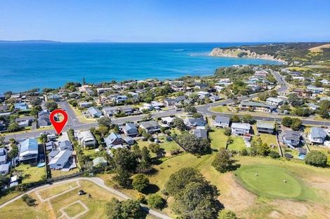Photo of property in 1389 Whangaparaoa Road, Army Bay, Whangaparaoa, 0930
