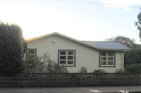 Photo of property in 119 Amohia Street, Paraparaumu, 5032