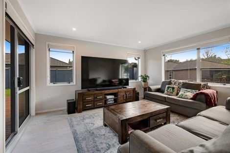 Photo of property in 7 Riverboat Lane, Helensville, 0800