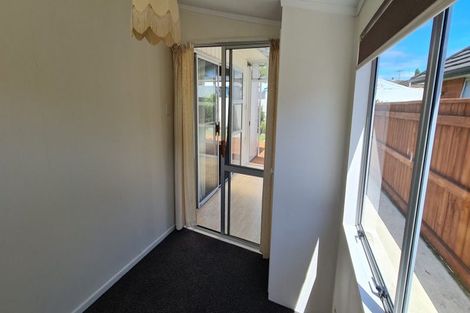 Photo of property in 8a Elizabeth Avenue, Heretaunga, Upper Hutt, 5018