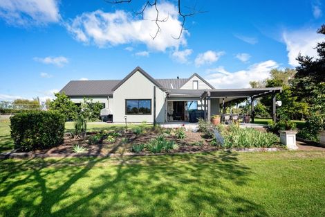 Photo of property in 14 Stock Road, Bridge Pa, Hastings, 4175