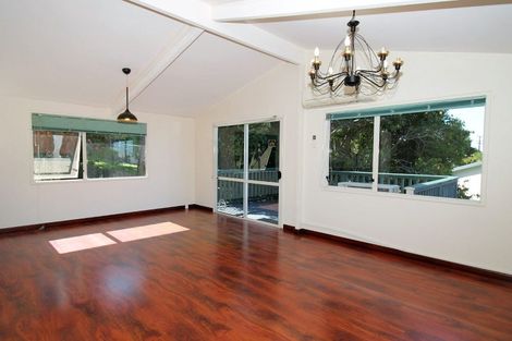 Photo of property in 80m Tirimoana Road, Te Atatu South, Auckland, 0602