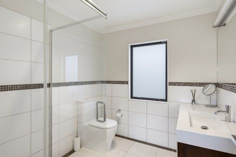 Photo of property in 8 Rae Lane, Paraparaumu Beach, Paraparaumu, 5032