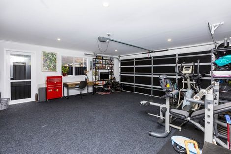 Photo of property in 99 Mawai Hakona Drive, Wallaceville, Upper Hutt, 5018