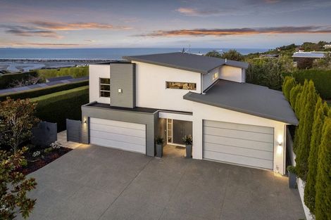 Photo of property in 241 Mount Pleasant Road, Mount Pleasant, Christchurch, 8081