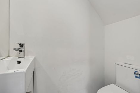 Photo of property in 46 Parahau Road, Papakura, 2110