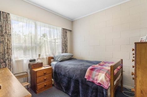 Photo of property in 2/729 Te Atatu Road, Te Atatu Peninsula, Auckland, 0610