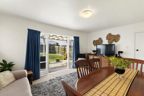 Photo of property in 1/160 Forrest Hill Road, Forrest Hill, Auckland, 0620