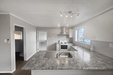 Photo of property in 8a Seddon Street, Dannevirke, 4930