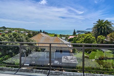 Photo of property in 21 View Road, Titahi Bay, Porirua, 5022