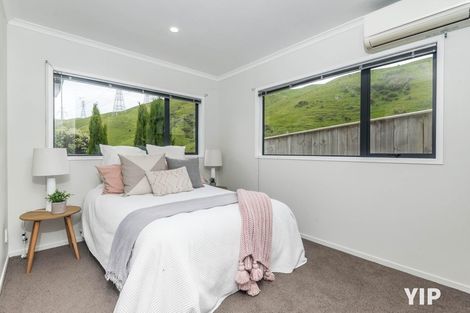 Photo of property in 28 Cheetwood Street, Churton Park, Wellington, 6037